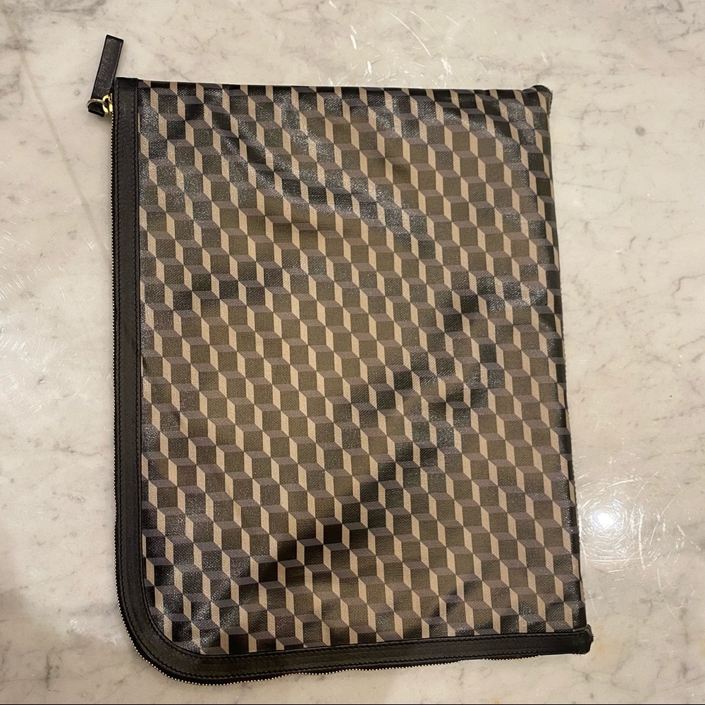Pierre hardy clutch